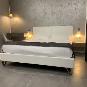 2* מלון דירות Bossi