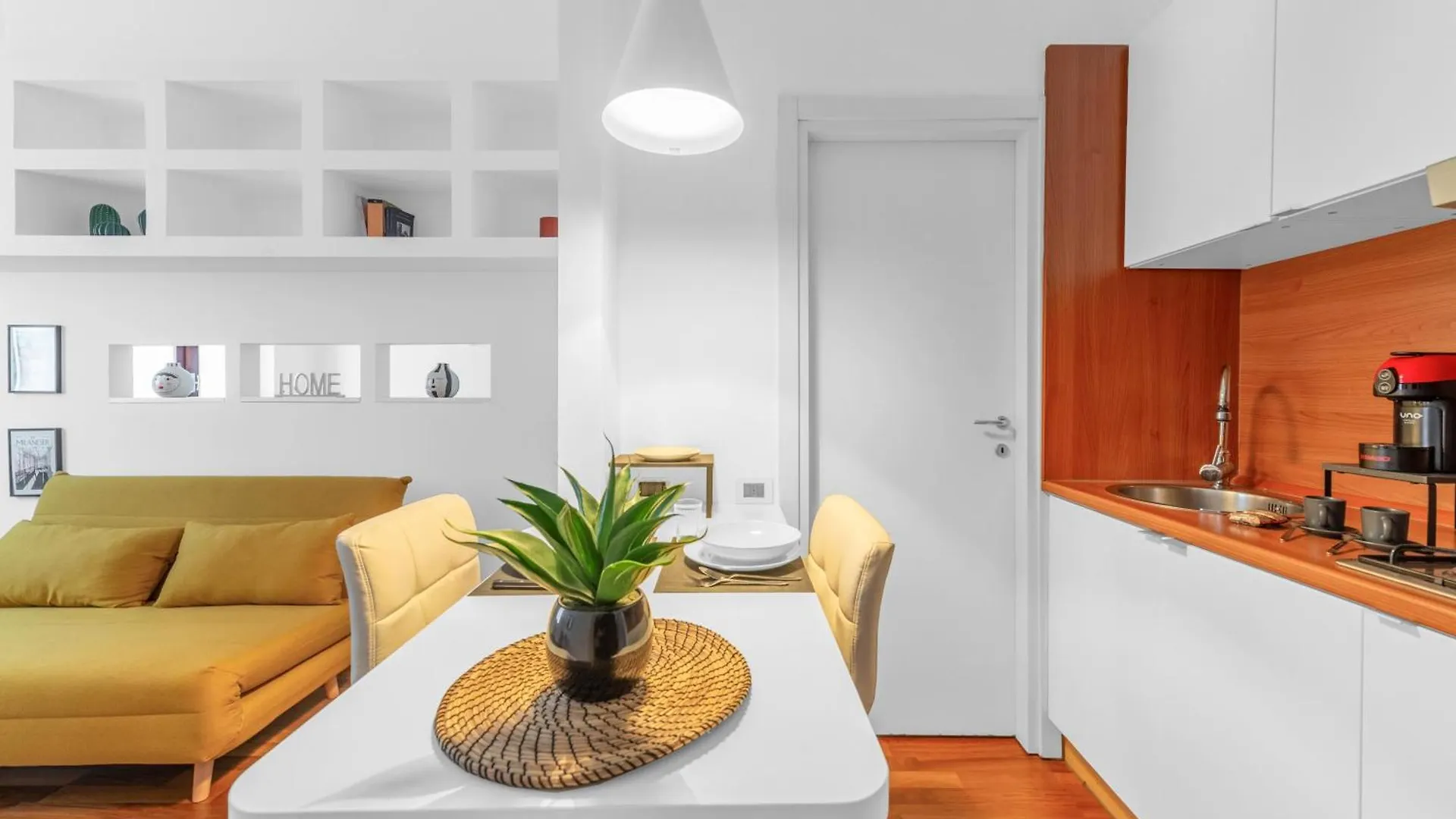 Ce10 -Cenisio City Life Milan Italy