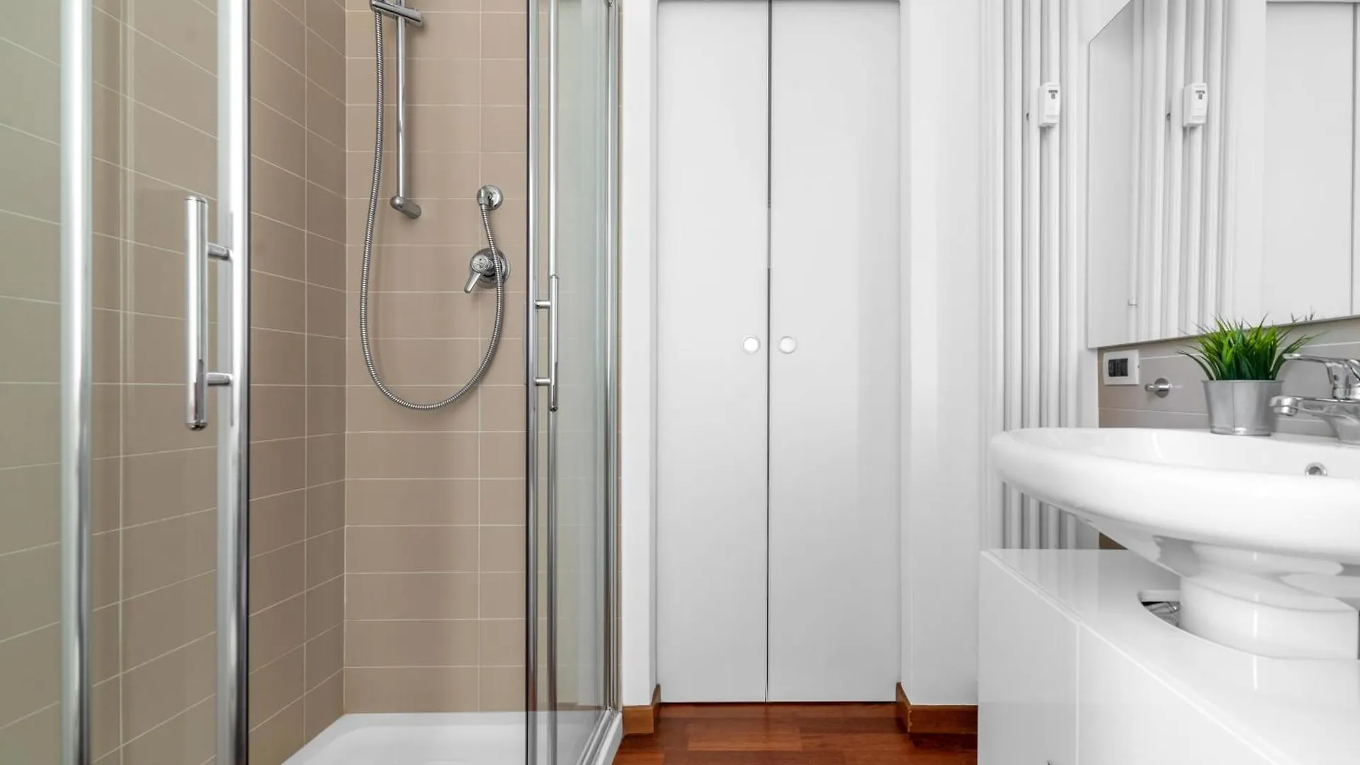 Ce10 -Cenisio City Life Milan Apartment